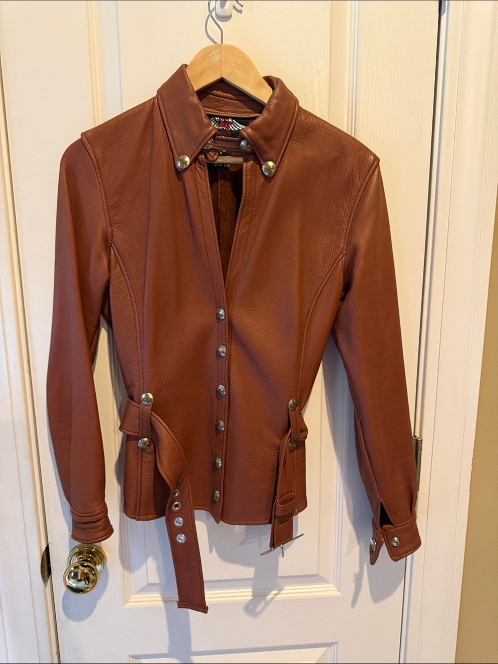 Brown Leather Belted Jacket – - Picture 4 of 7